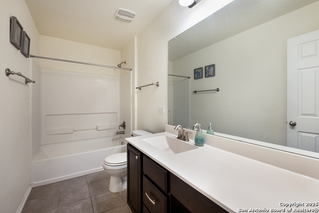 Image 22 of 31 For 7026 Palomino Bay