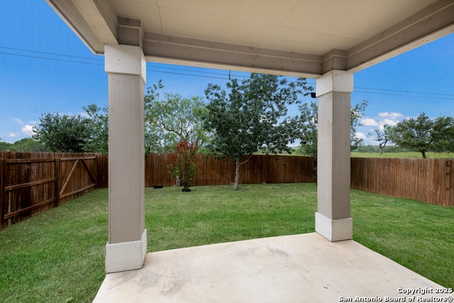 Image 26 of 31 For 7026 Palomino Bay
