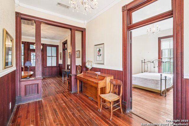 Listing photo id 8 for 109 Paso Hondo