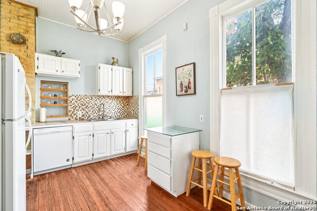 Listing photo id 12 for 109 Paso Hondo