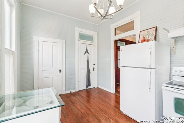 Listing photo id 14 for 109 Paso Hondo