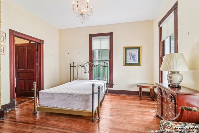 Listing photo id 19 for 109 Paso Hondo