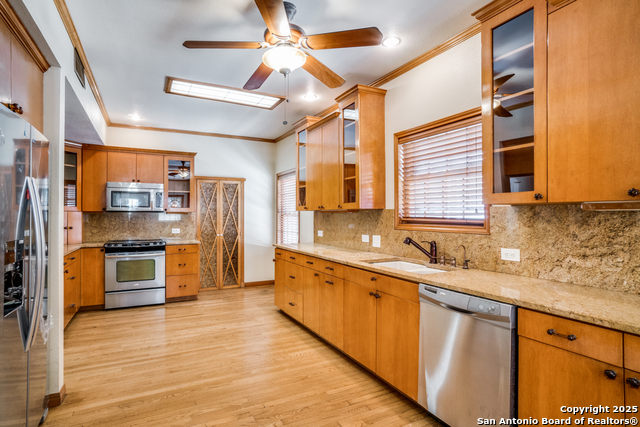 Image 8 of 12 For 235 Huisache E 1101