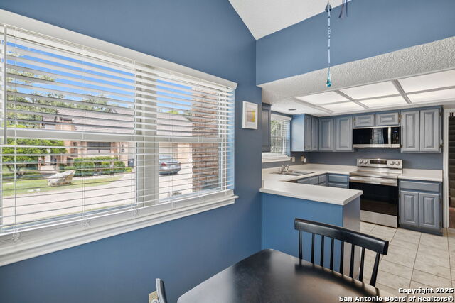 Image 16 of 36 For 1411 Saint Andrews  -