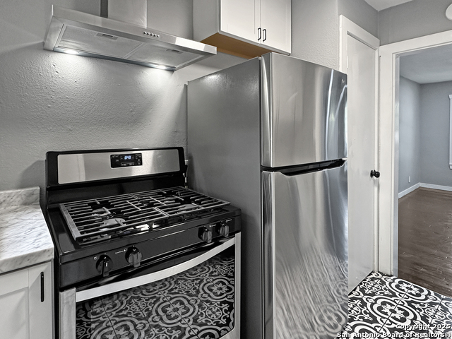 Listing photo id 19 for 1026 Haynes  