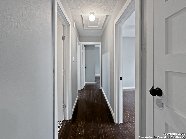 Listing photo id 27 for 1026 Haynes  