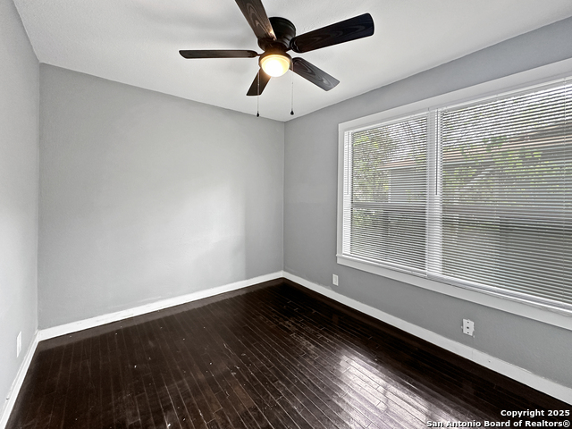 Listing photo id 28 for 1026 Haynes  