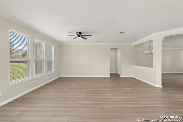 Image 10 of 33 For 213 Springtree Parkway