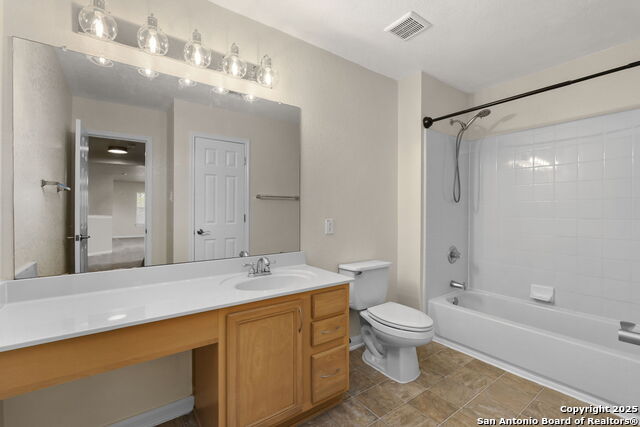 Image 27 of 33 For 213 Springtree Parkway