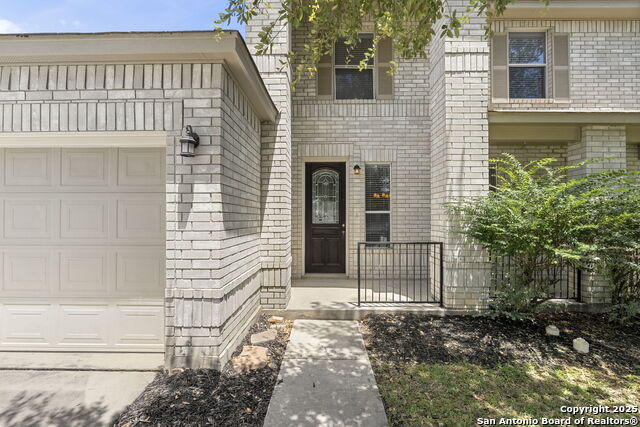 Image 4 of 33 For 213 Springtree Parkway