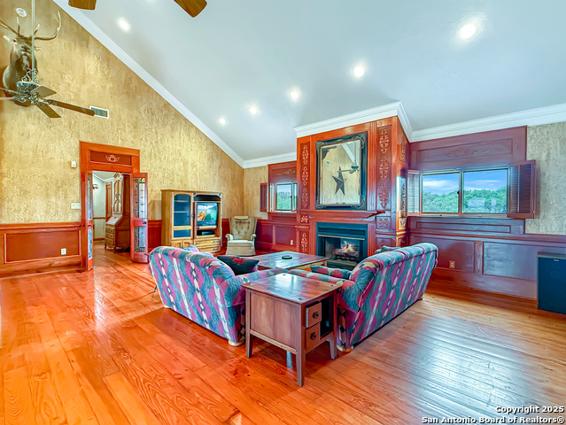 Image 22 of 34 For 1305 Camino Real