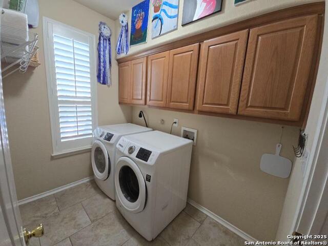 Image 11 of 34 For 853 San Fernando Ln