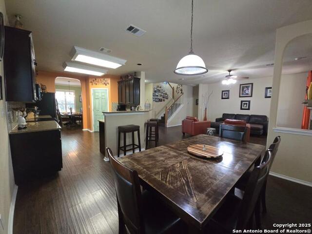 Image 14 of 34 For 853 San Fernando Ln