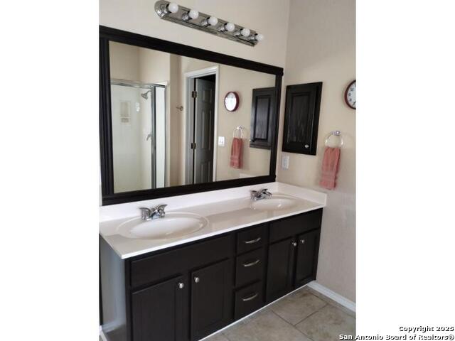 Image 24 of 34 For 853 San Fernando Ln