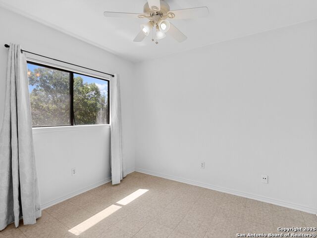 Listing photo id 12 for 10619 Marshitahs