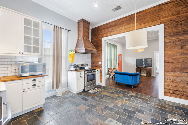 Image 12 of 22 For 101 Alder  