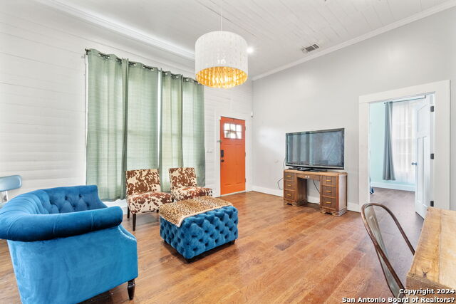 Image 6 of 22 For 101 Alder  