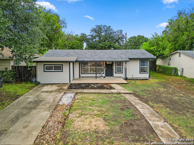 Listing photo id 21 for 243 Edgebrook