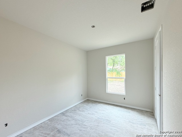 Image 18 of 22 For 2412 Ceralvo St