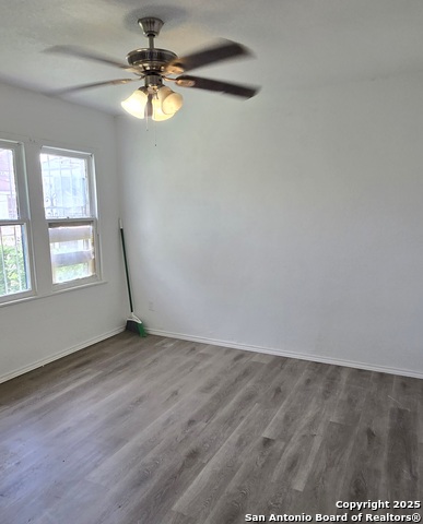 Listing photo id 2 for 3017 Colima