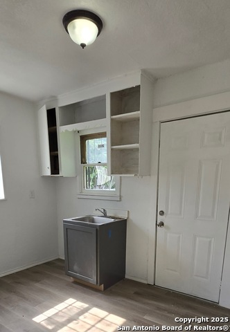 Listing photo id 4 for 3017 Colima