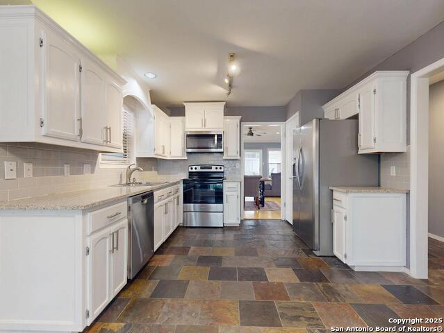 Image 12 of 36 For 15007 Miss Ellie Dr