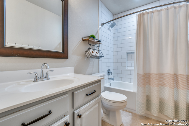 Listing photo id 21 for 200 Amber Ash