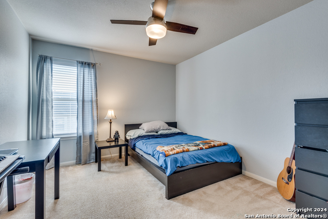 Listing photo id 22 for 200 Amber Ash