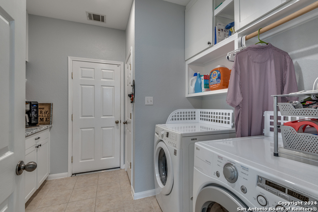 Listing photo id 25 for 200 Amber Ash