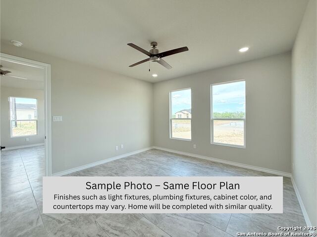 Image 13 of 27 For 419 San Ignacio Ave N
