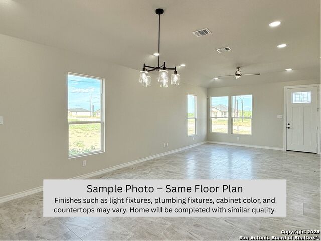 Image 6 of 27 For 419 San Ignacio Ave N