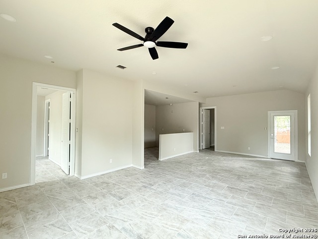 Image 7 of 27 For 419 San Ignacio Ave N