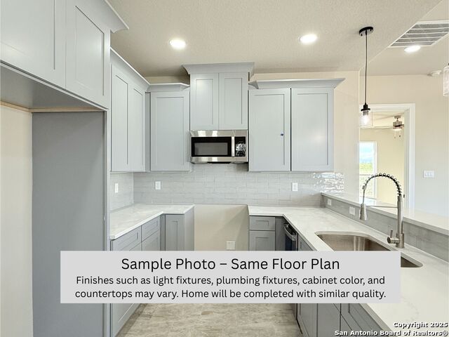 Image 8 of 27 For 419 San Ignacio Ave N