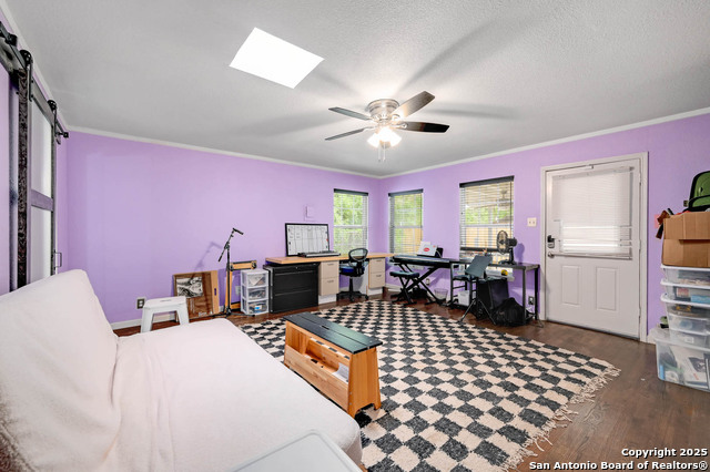 Image 16 of 32 For 2231 Woodlawn W