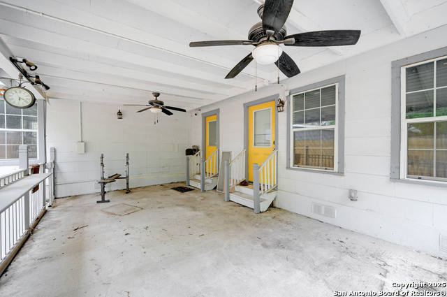Image 29 of 32 For 2231 Woodlawn W