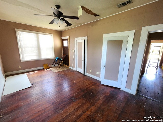 Image 15 of 54 For 622 Cedar E