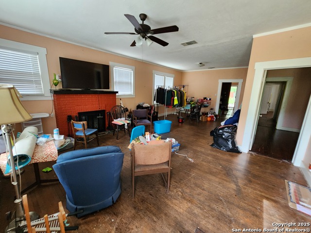 Image 19 of 54 For 622 Cedar E