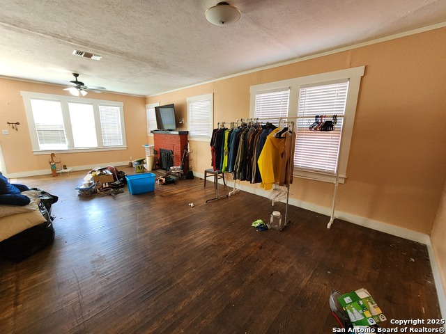 Image 6 of 54 For 622 Cedar E