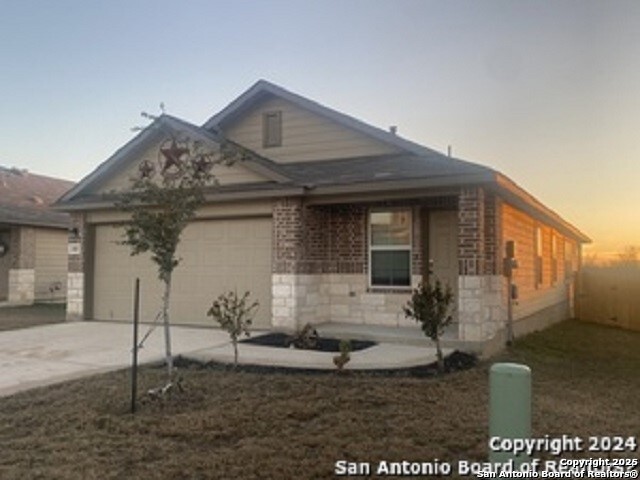 Details for 345 Middle Green, Floresville, TX 78114