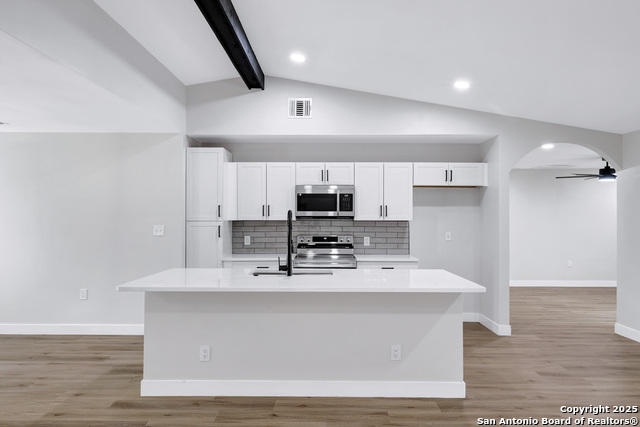 Image 15 of 43 For 5807 Sun Ridge