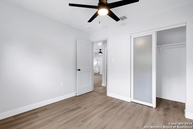 Image 31 of 43 For 5807 Sun Ridge