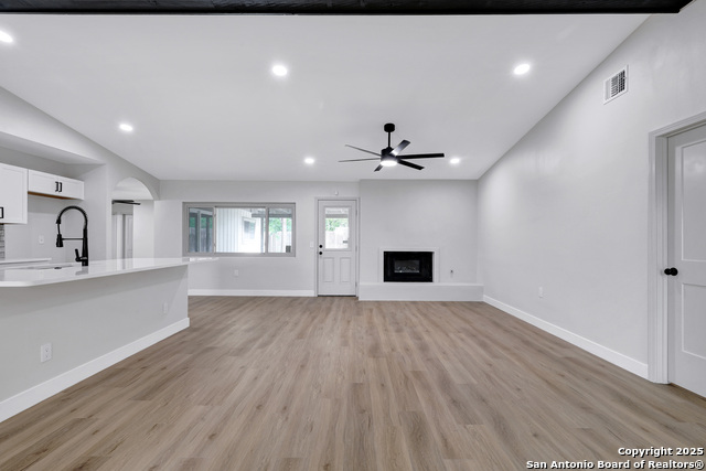 Image 9 of 43 For 5807 Sun Ridge