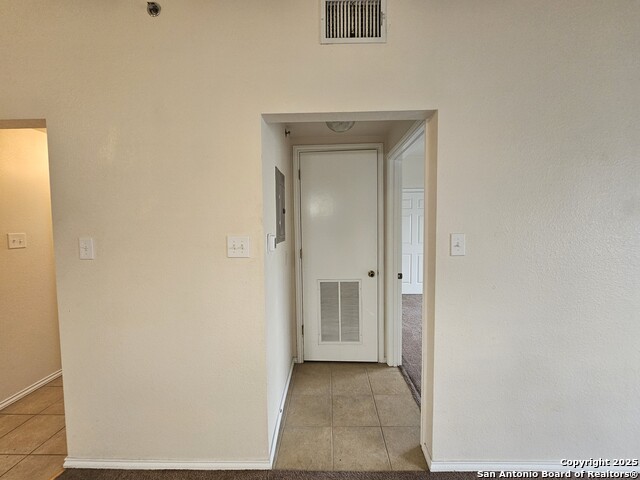 Listing photo id 12 for 4911 Ali Ave 4