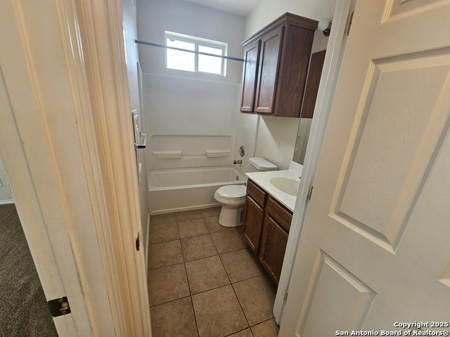 Listing photo id 7 for 4911 Ali Ave 4