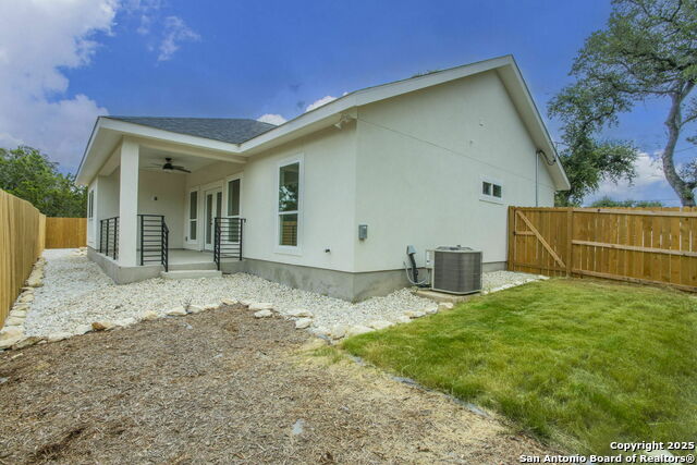 Image 25 of 28 For 645 Jonquil Dr