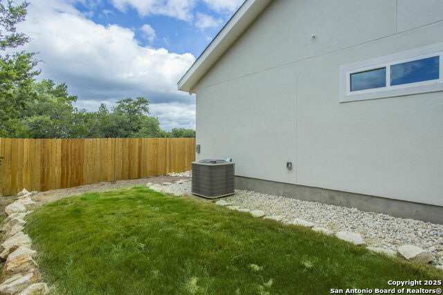 Image 26 of 28 For 645 Jonquil Dr
