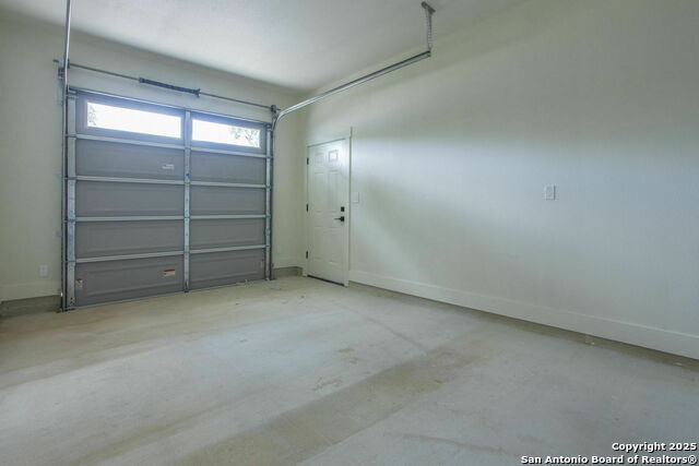 Image 27 of 28 For 645 Jonquil Dr