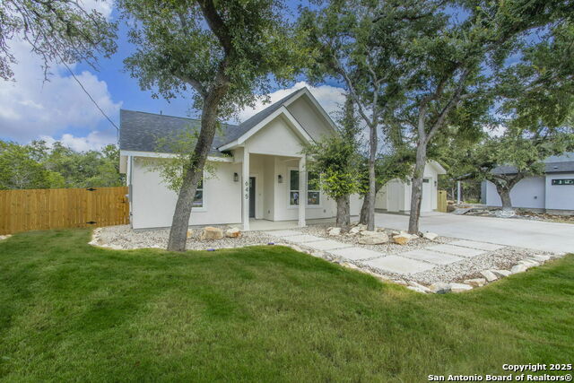 Image 4 of 28 For 645 Jonquil Dr