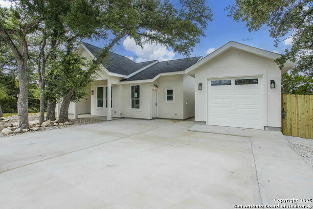 Image 5 of 28 For 645 Jonquil Dr