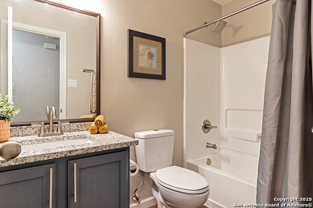 Image 14 of 26 For 10630 Shaenview